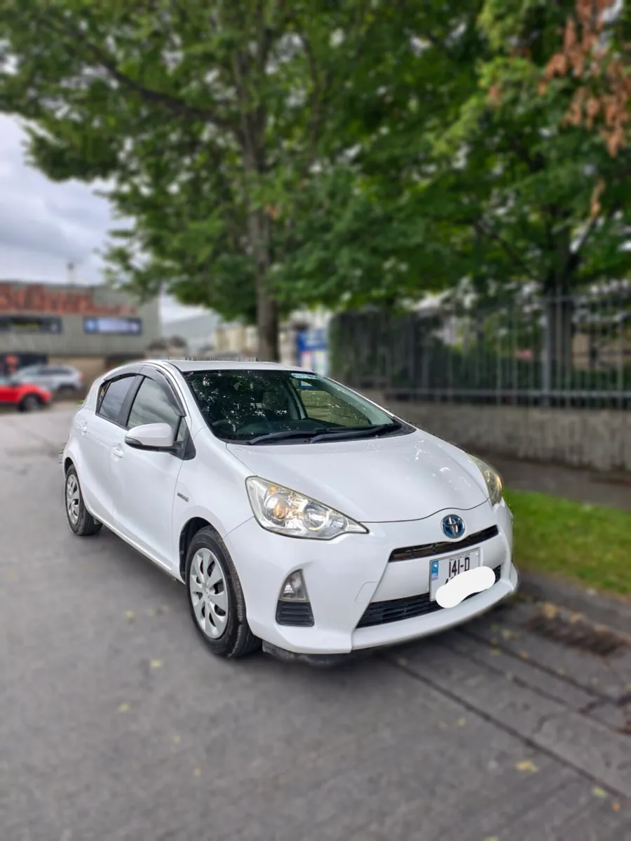 Automatic Hybrid Toyota Aqua 2014 NCT 04/26 - Image 3