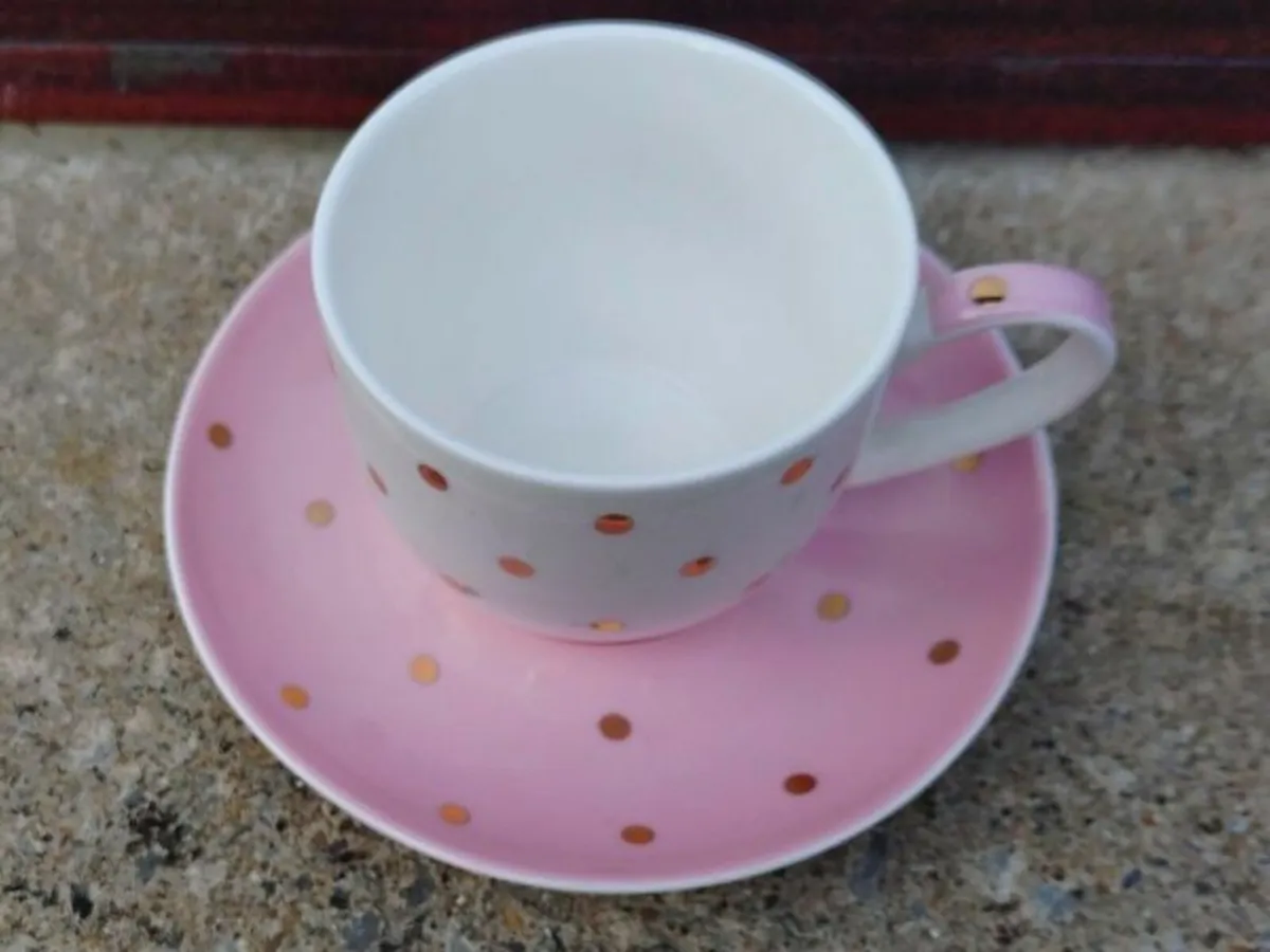 GLUED CUP & SAUCER SET. - Image 2