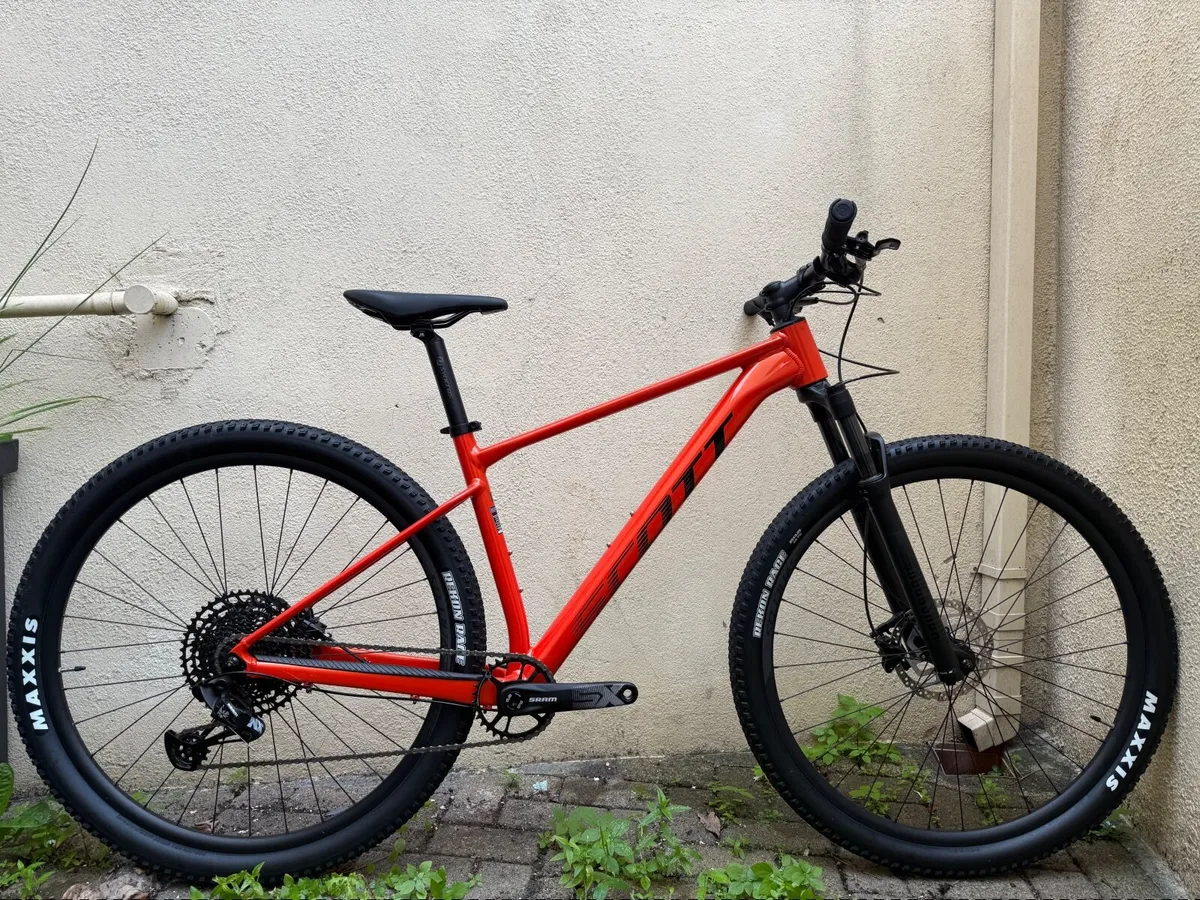 Scott scale 970 like new - Image 1