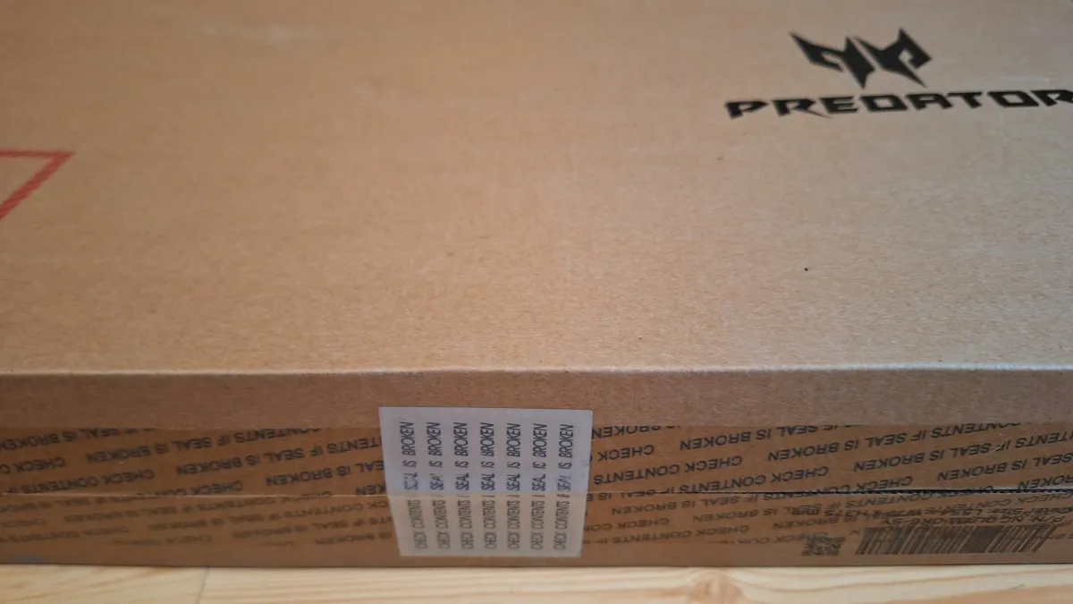 Acer predator triton 500 pt515-52-73L3 - Image 2