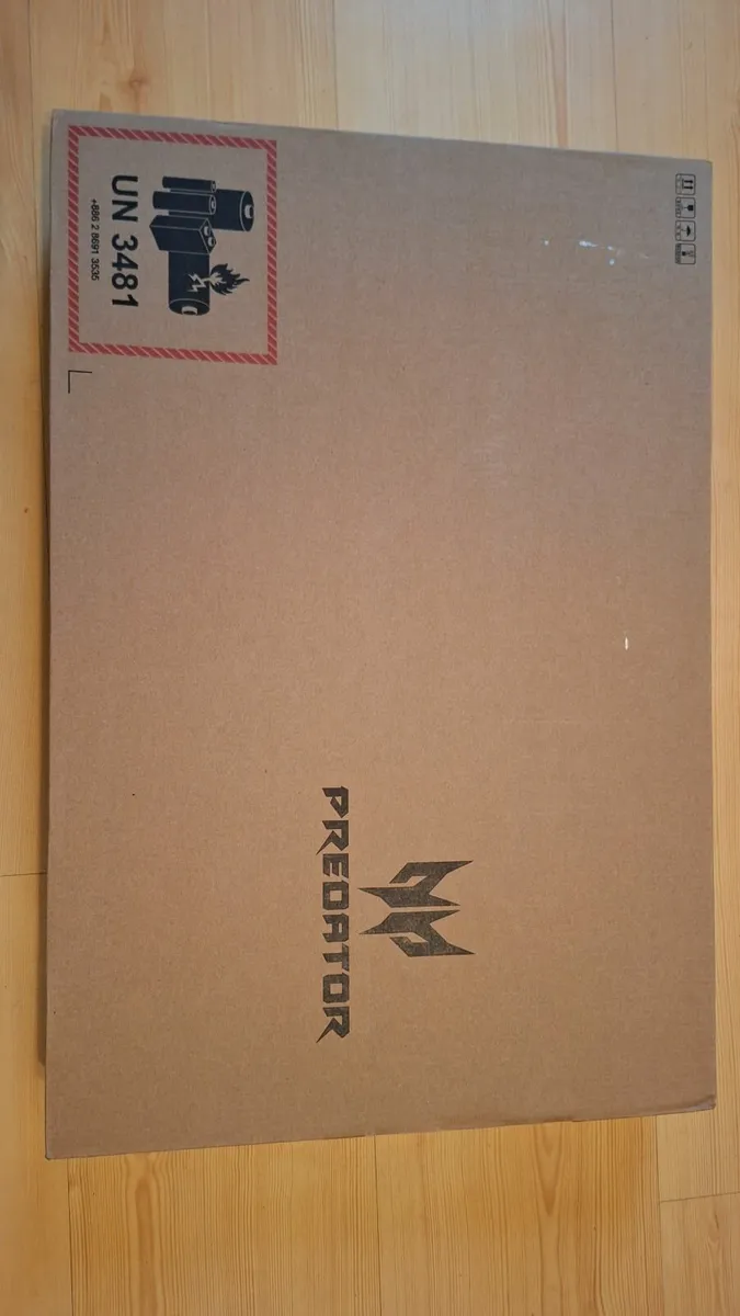 Acer predator triton 500 pt515-52-73L3 - Image 3