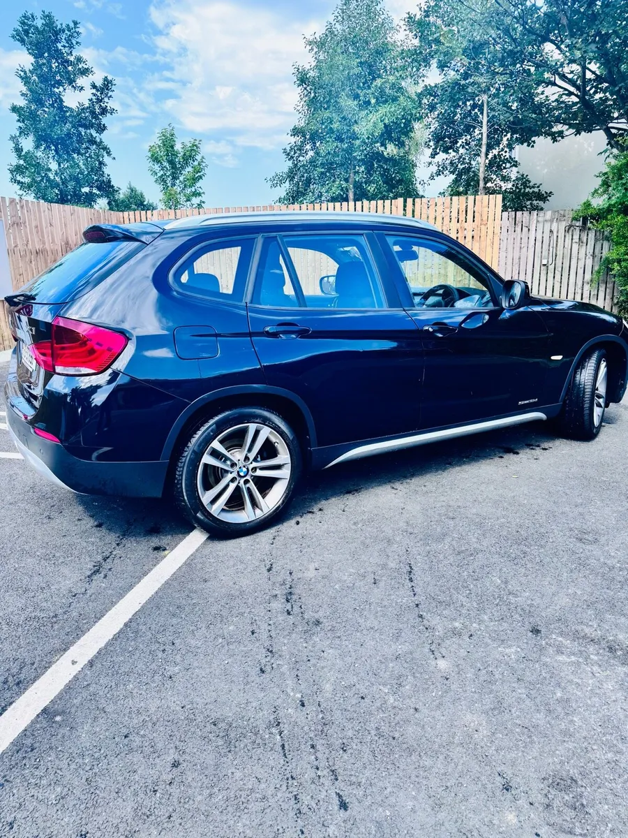 BMW X1 - Image 2