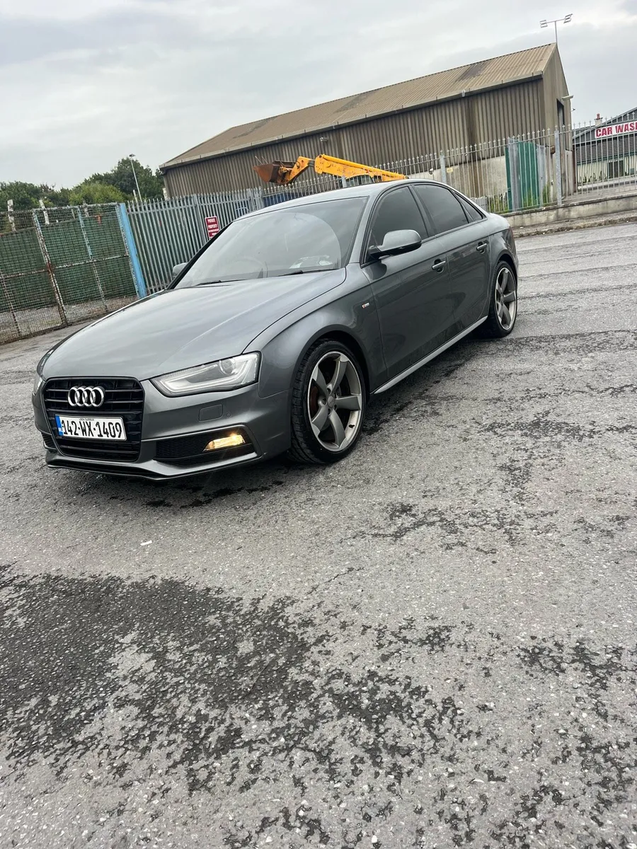 Audi A4 S-line black edition - Image 3