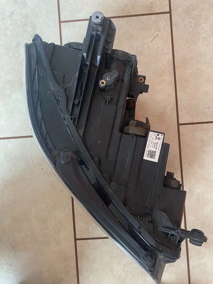 Headlamp for VW Passat 2018 - Image 3