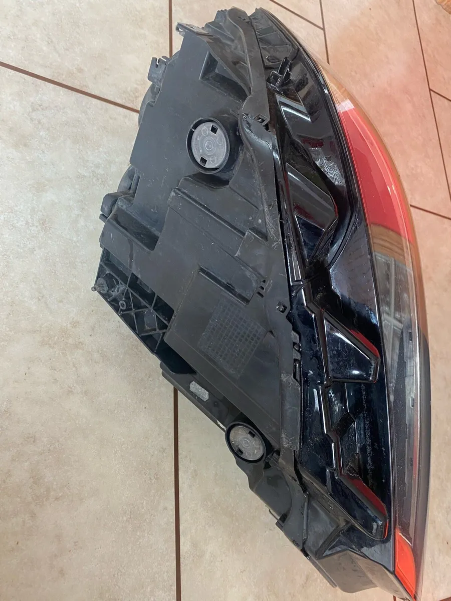 Headlamp for VW Passat 2018 - Image 4
