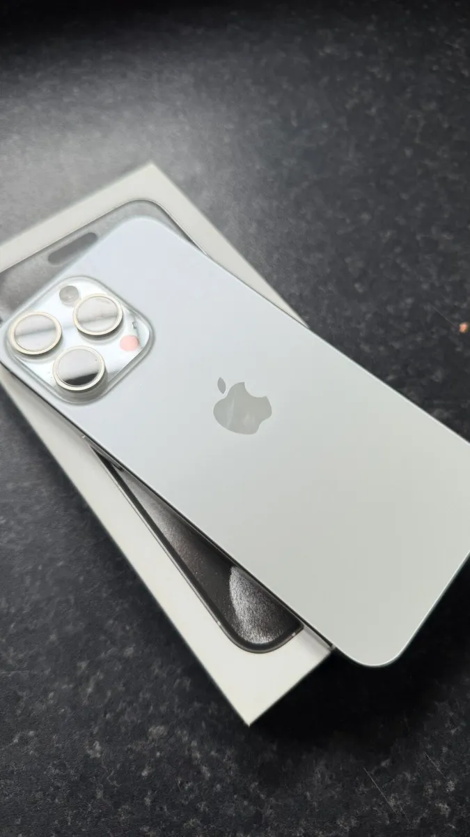 Iphone 15 ProMax 256g..Sim free - Image 1