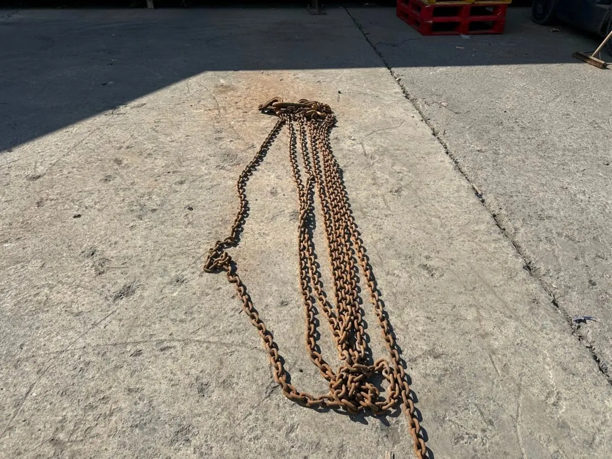 5.6 Metre ...6.7 ton ...lifting chains 4 LEG .... - Image 4