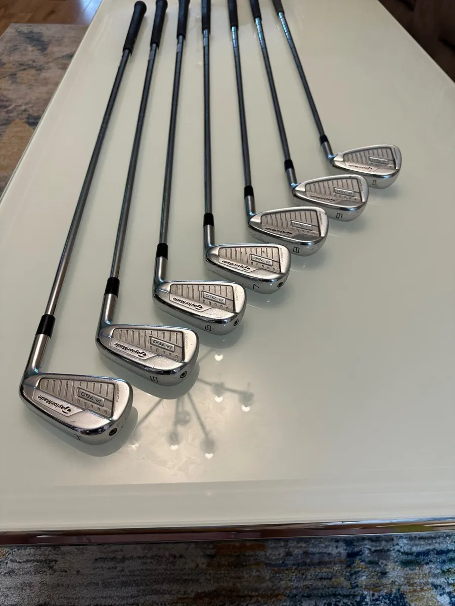 Taylormade P760 forged irons 4-PW - Image 1