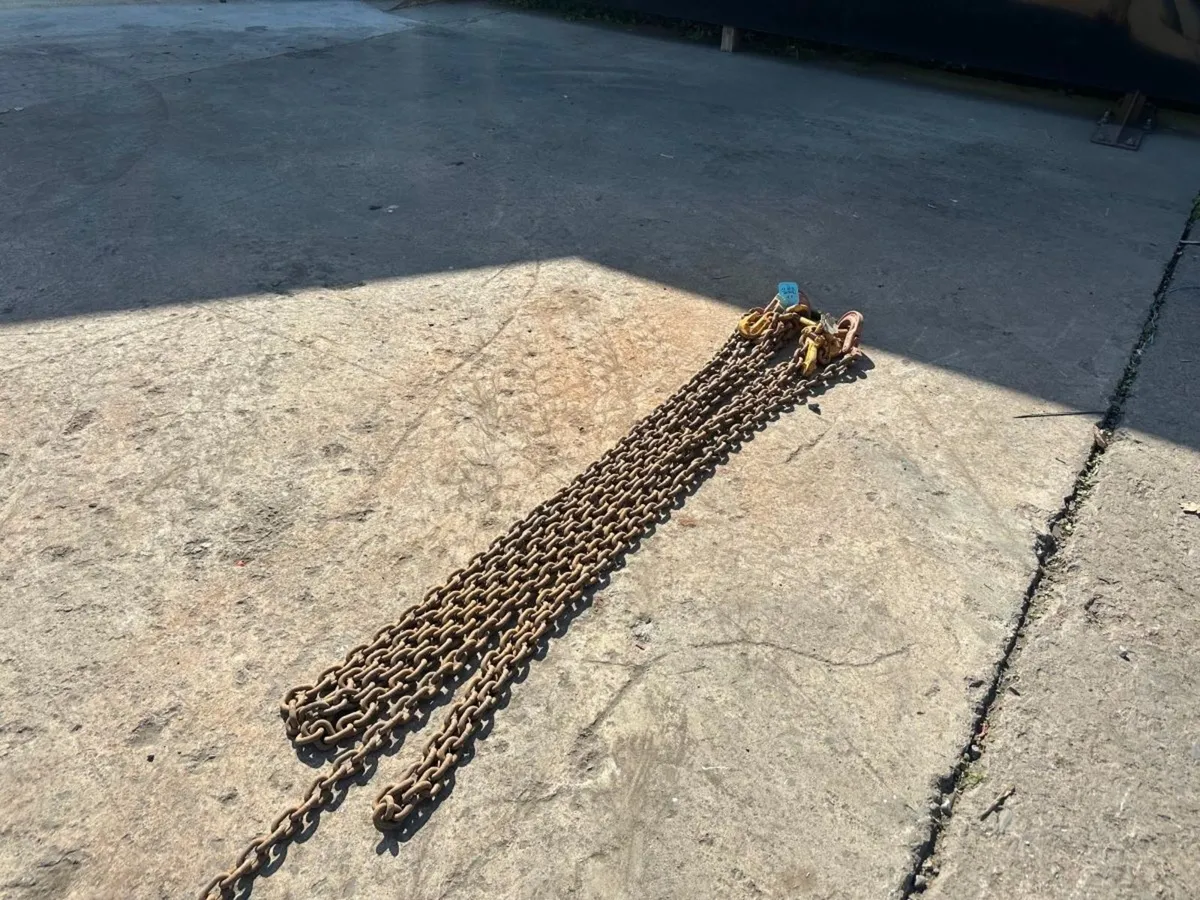 3.7 Metre ...6.7 ton ...lifting chains 4 LEG .... - Image 3