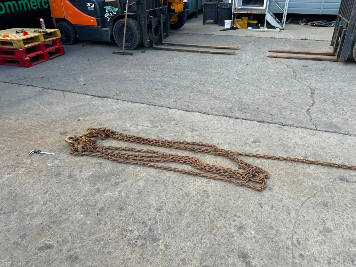 3.8 Metre ...6.7 ton ...lifting chains 4 LEG .... - Image 4