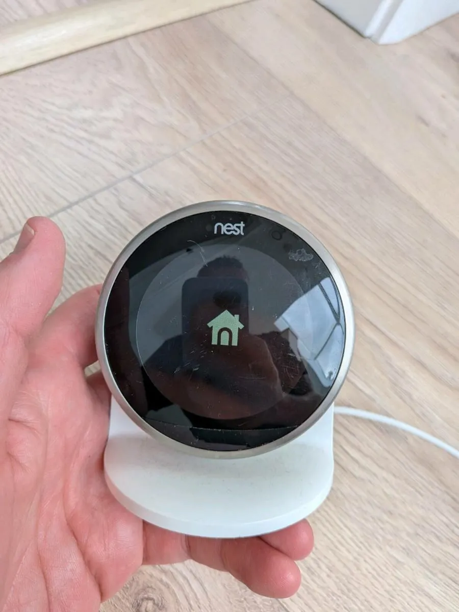Nest Thermostat Second Generation - Image 1