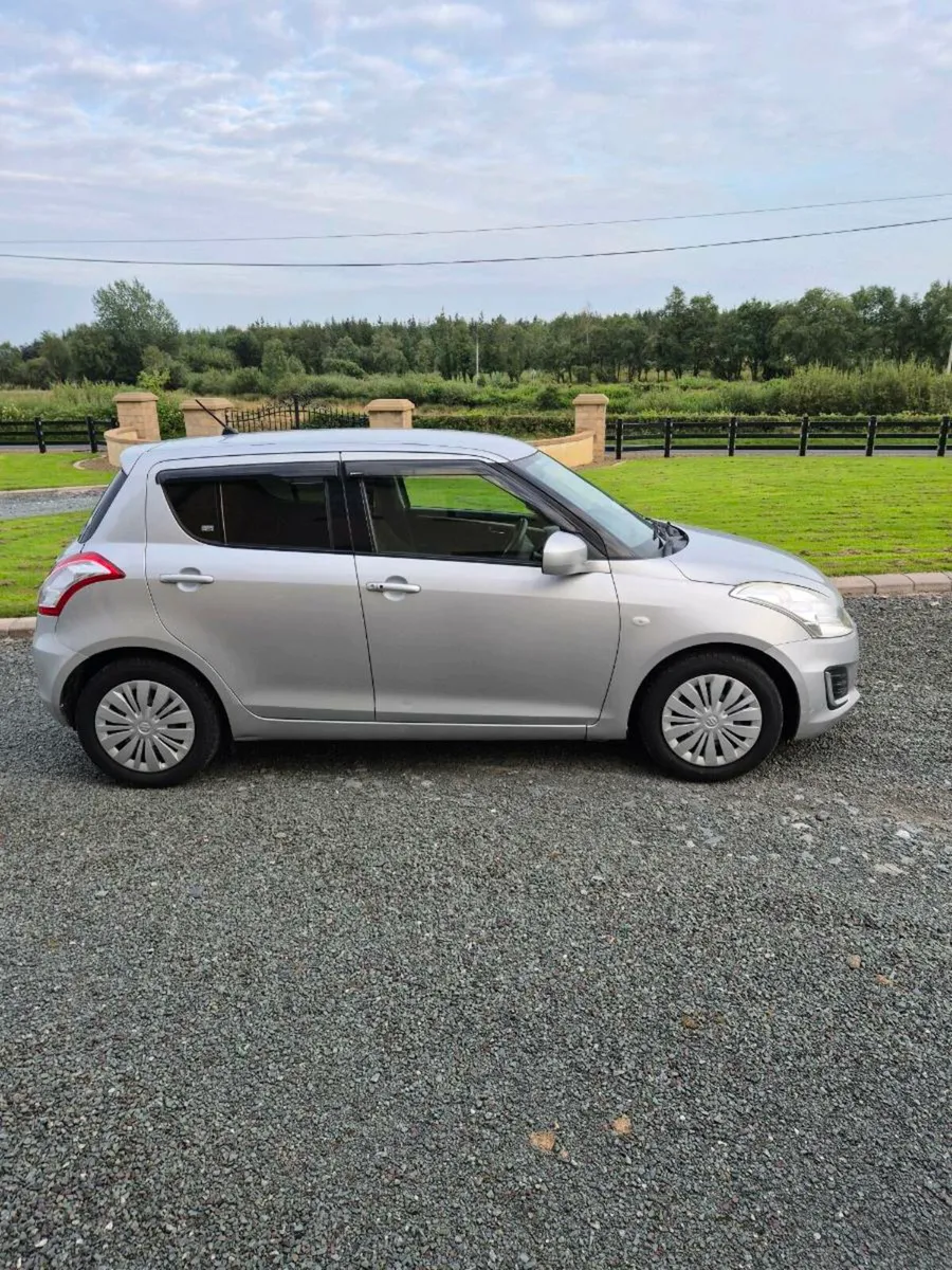 Suzuki Swift 5 Door Auto Low Km - Image 2