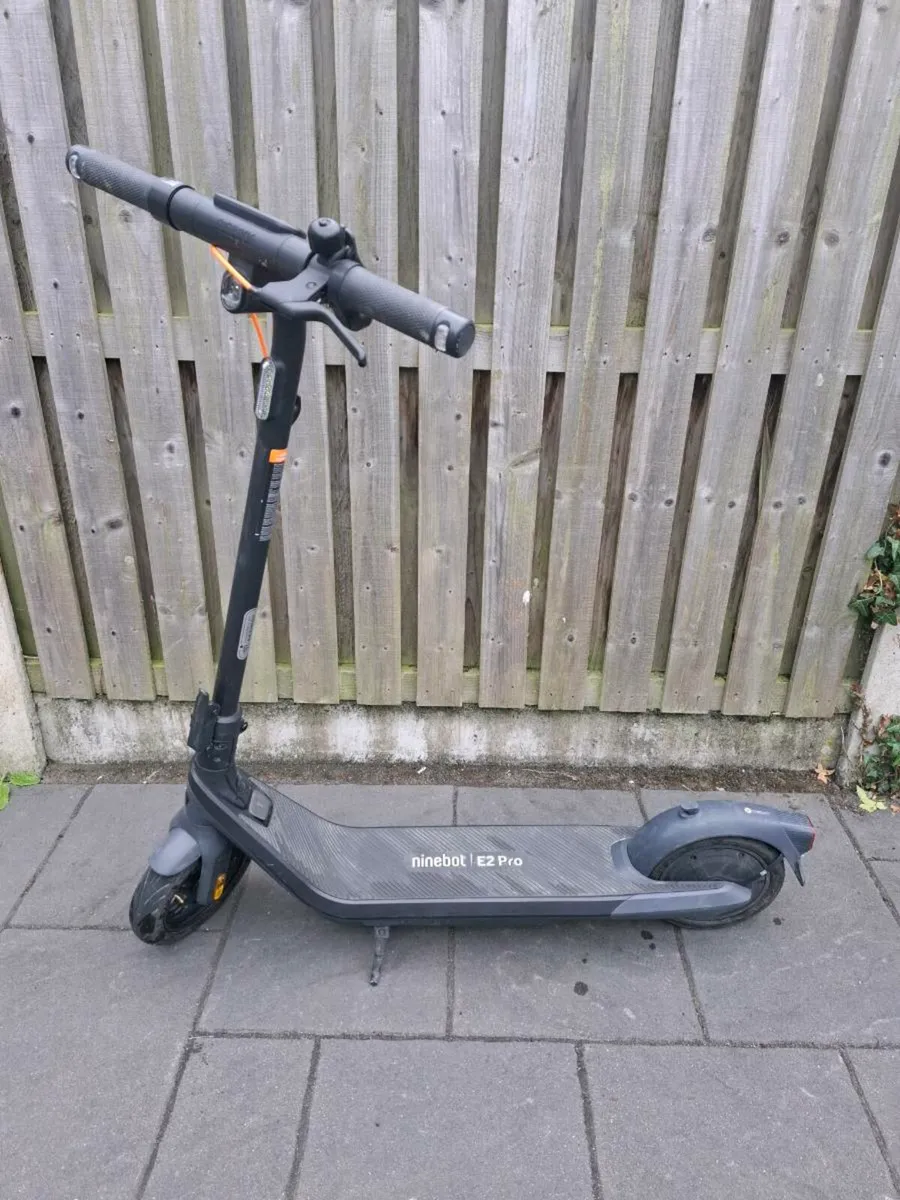 E Scooter - Image 1