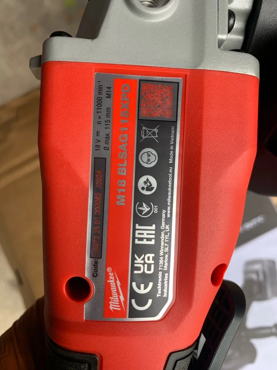 Milwaukee batteries and power tools - Image 4