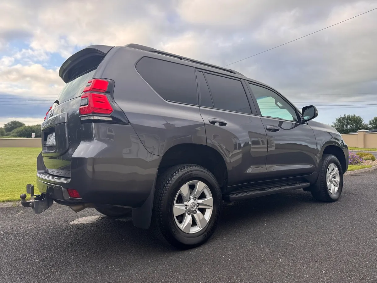 Toyota Landcruiser LWB (241) - Image 3