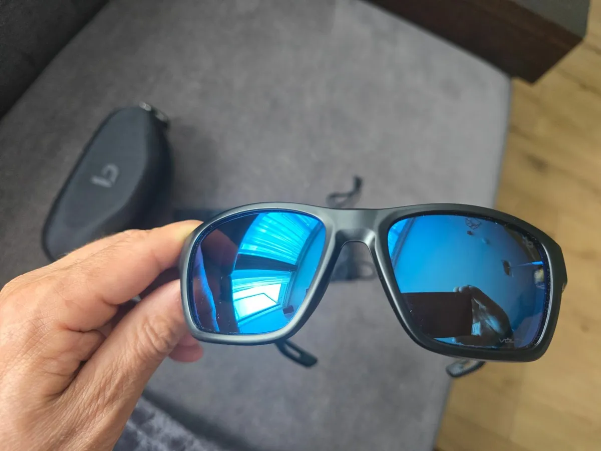 Bolle polarized sunglasses - Image 1