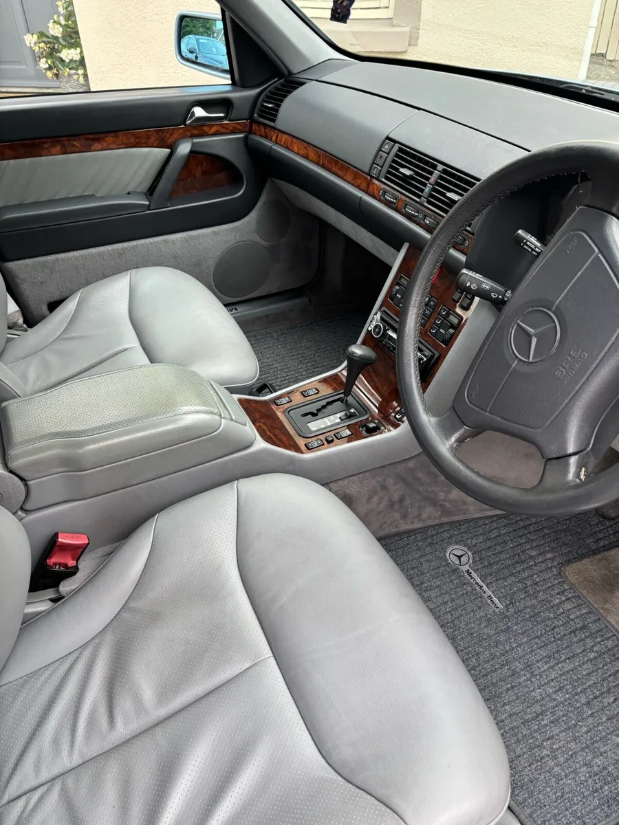 W140 Mercedes-Benz 300se 1992 - Image 1