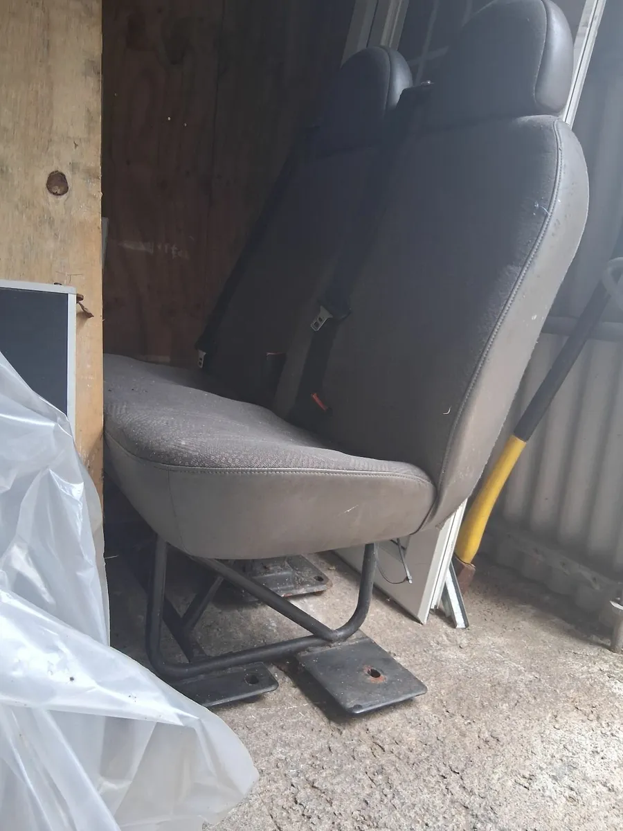 Van seat - Image 2