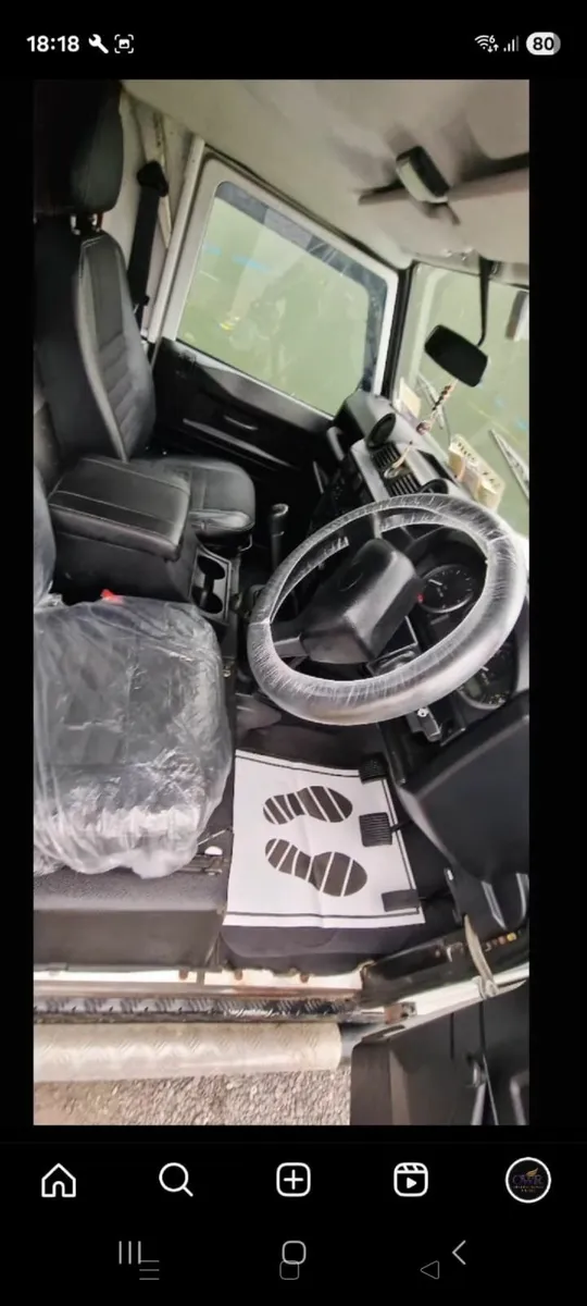 Land Rover Defender 2012 - Image 1