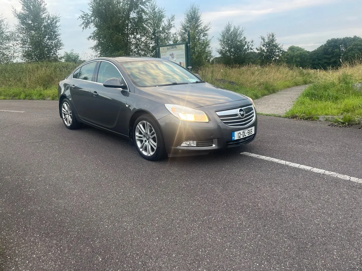 2012 Opel insignia 2.0 litre diesel nct and taxed - Image 2