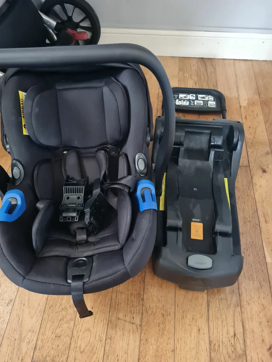 Zummi Halo Travel system - Image 2