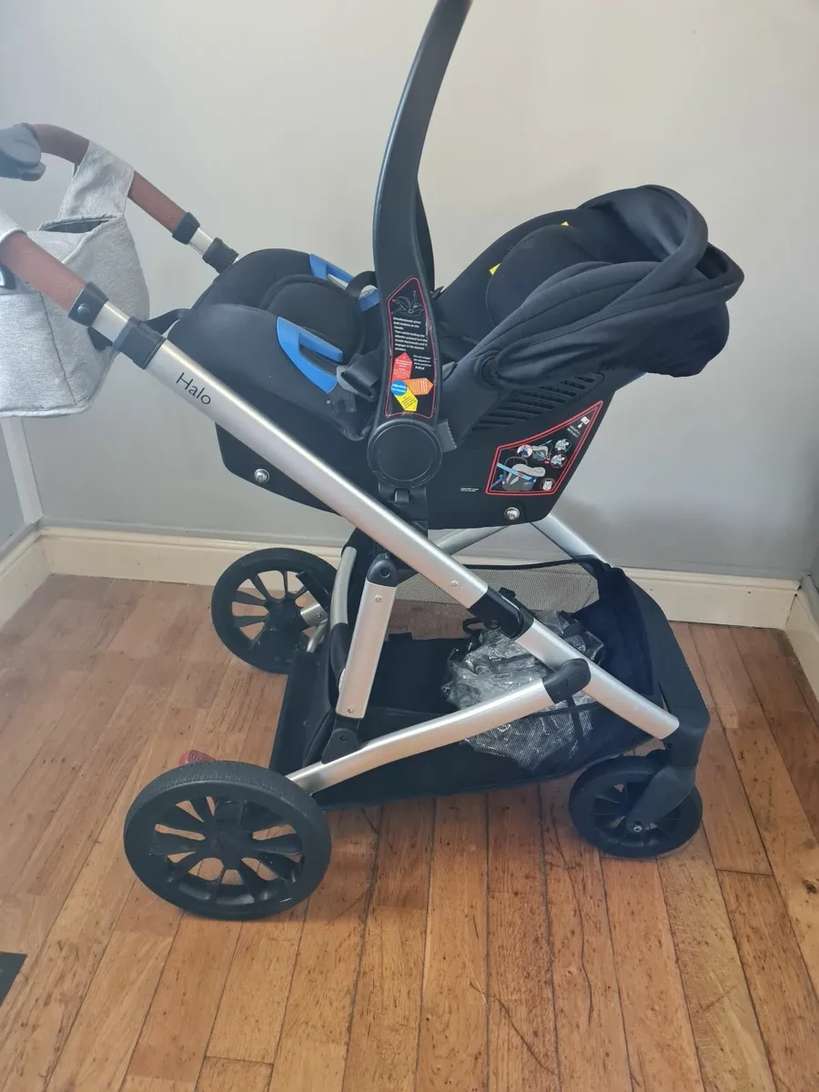 Zummi Halo Travel system - Image 3