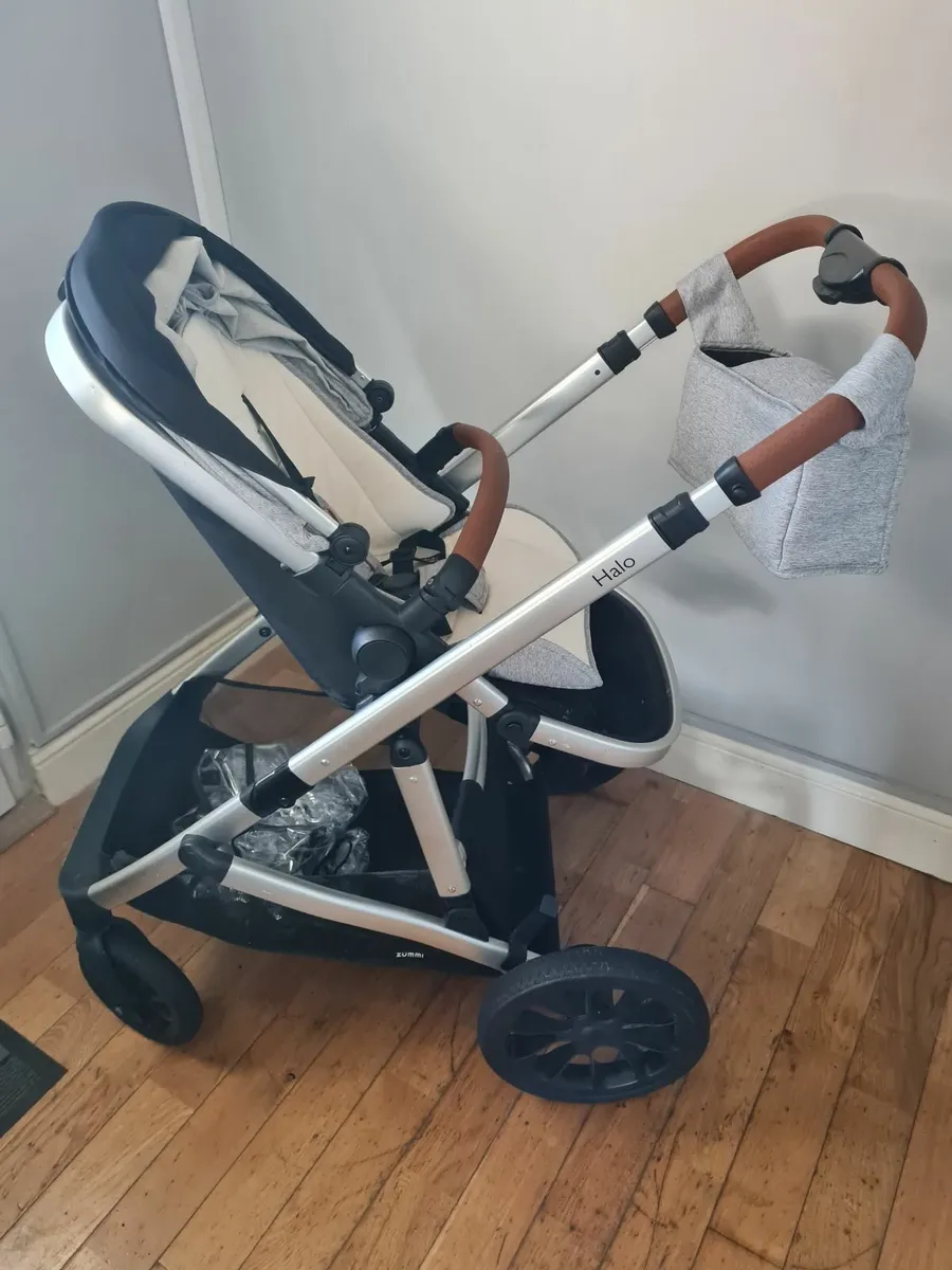 Zummi Halo Travel system - Image 1
