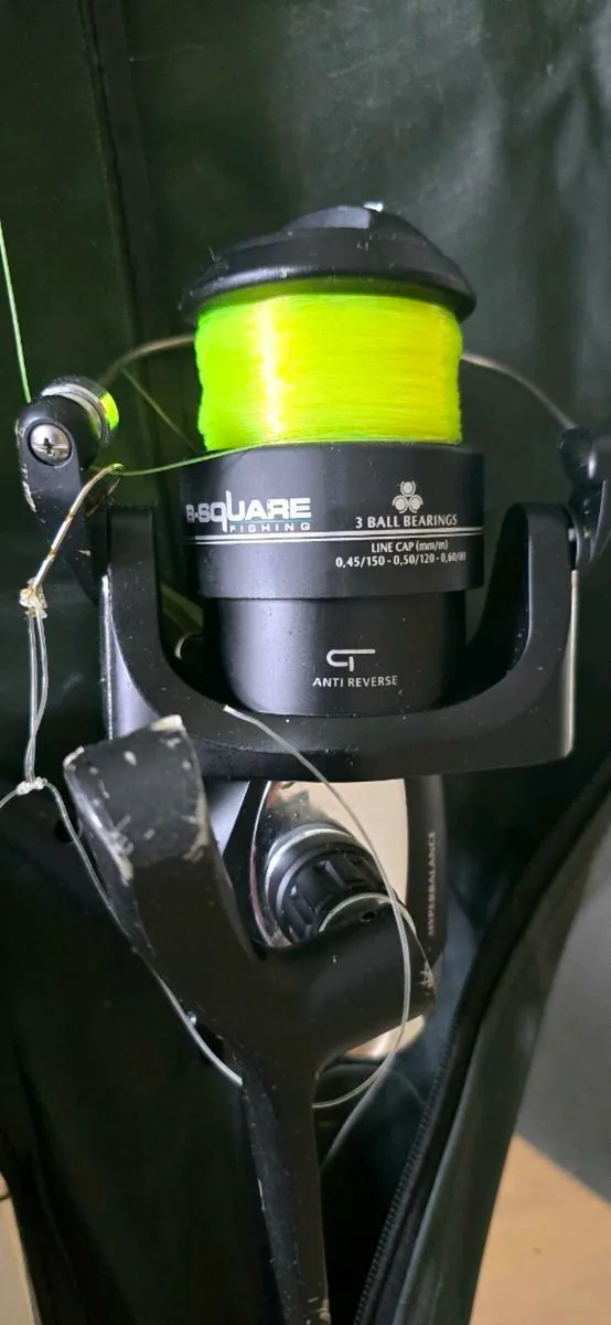 Fishing rod & reel with extra in cover bag - Image 2