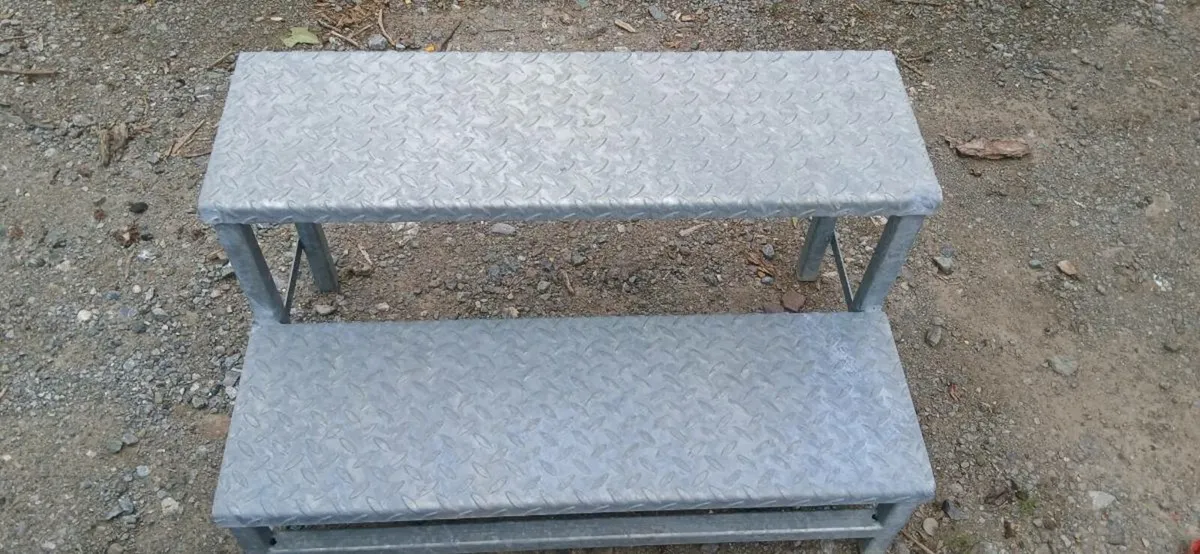 New Mobile home entrance steps - Image 1