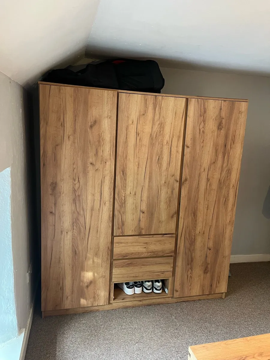 Wardrobe - Image 2