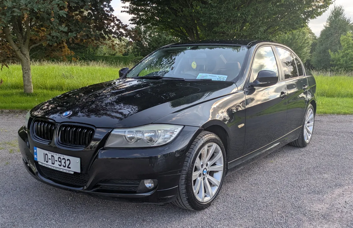 BMW 3-Series 2010 - Image 3