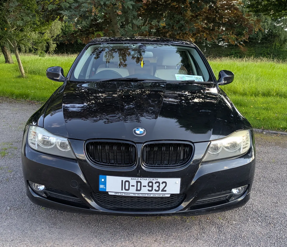 BMW 3-Series 2010 - Image 2