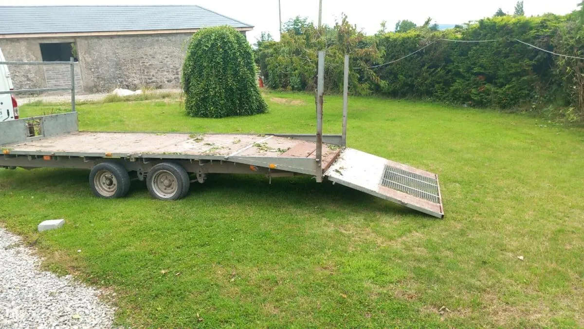 Trailer - Image 1