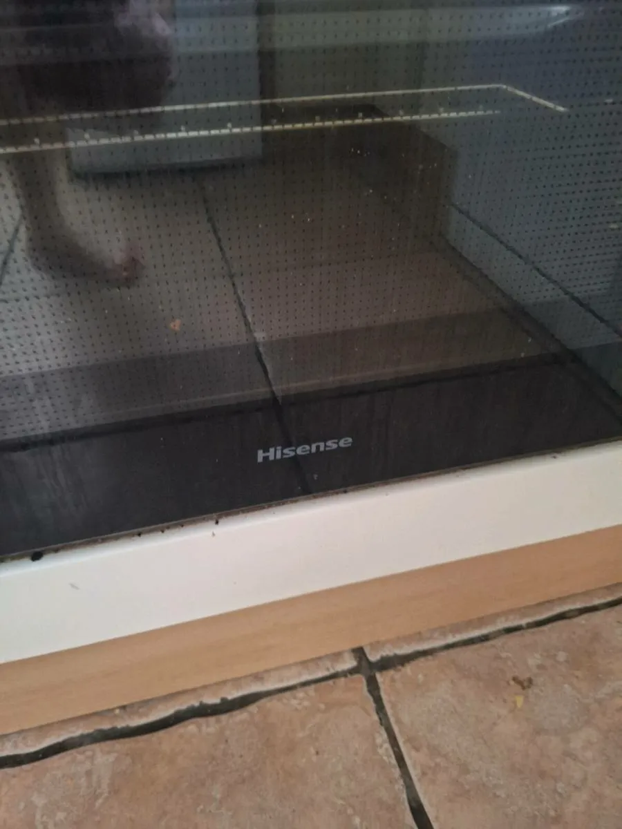 Hisense Single Oven / Grill like new - Image 2