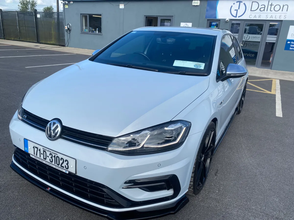VOLKSWAGEN GOLF R 2.0 2017 (171) MANUAL 3 DOOR - Image 1