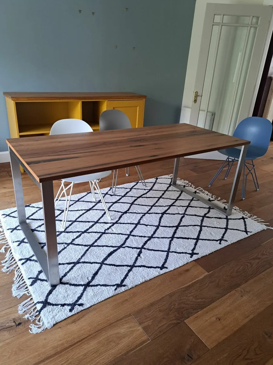 Modern Bespoke dining table - Image 1