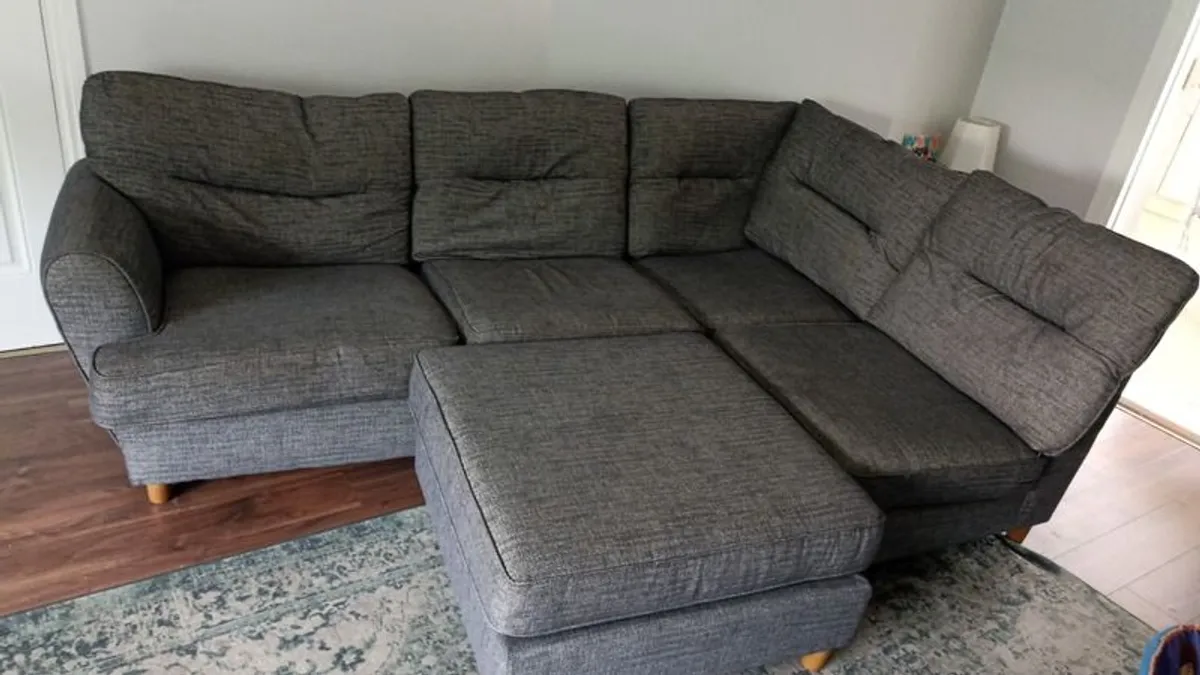 Couch - Image 1