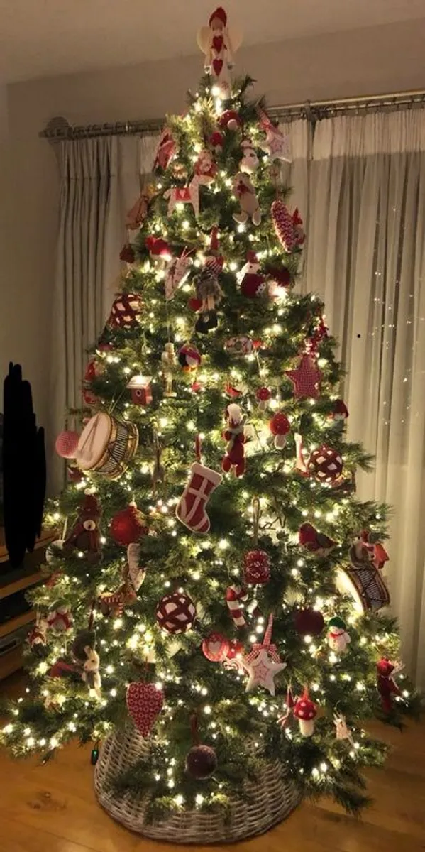 7.5ft Puleo Killington Green Christmas Tree - Image 1