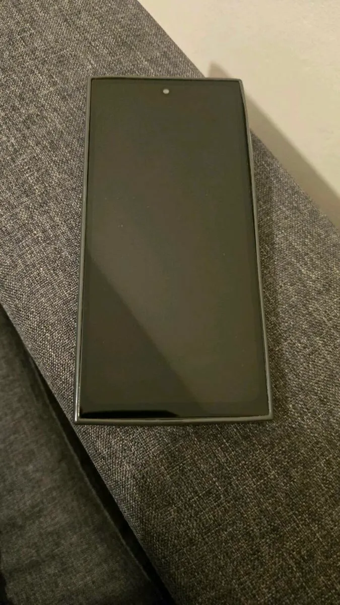 it is a phone it is a version of Samsung - Image 2