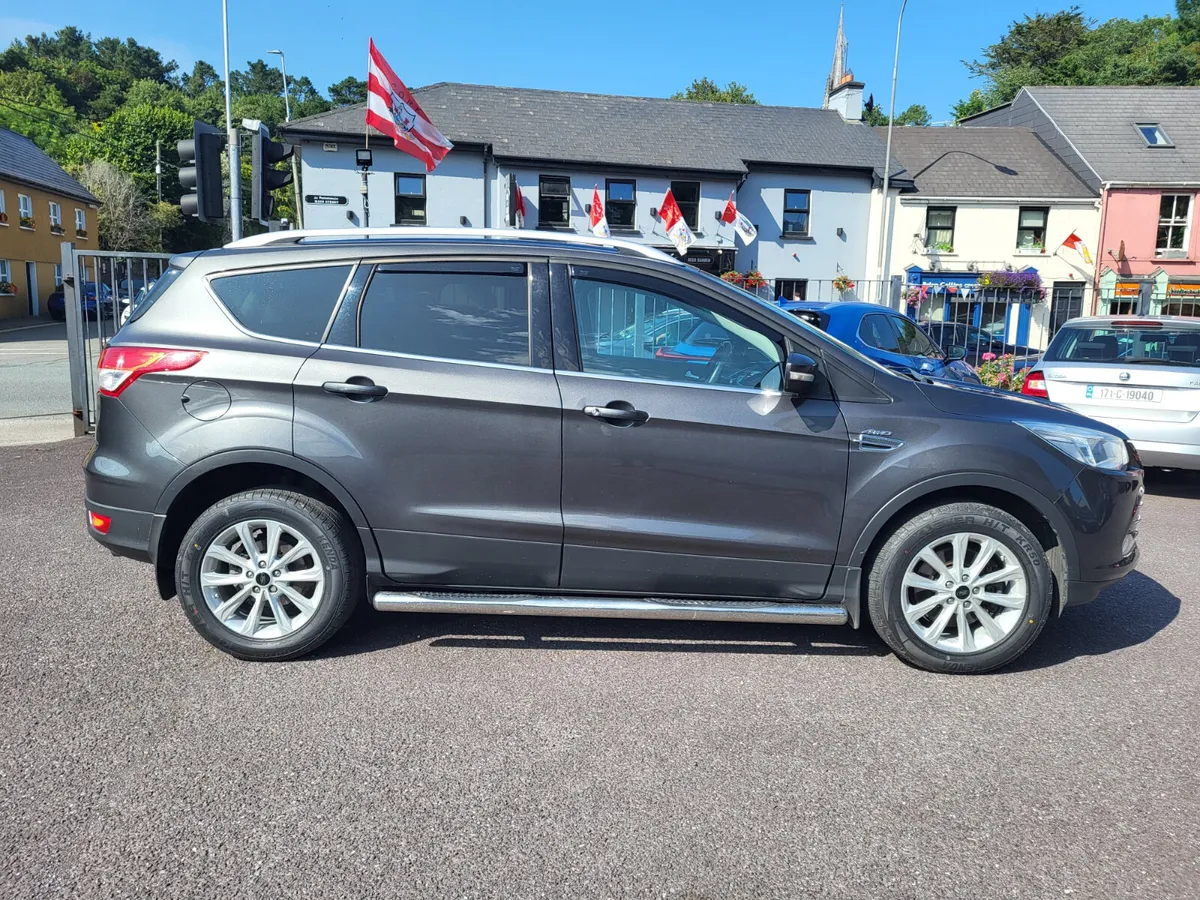 Ford Kuga Titanium 2.0 TDCi 180 AWD Auto, 90km FSH - Image 2