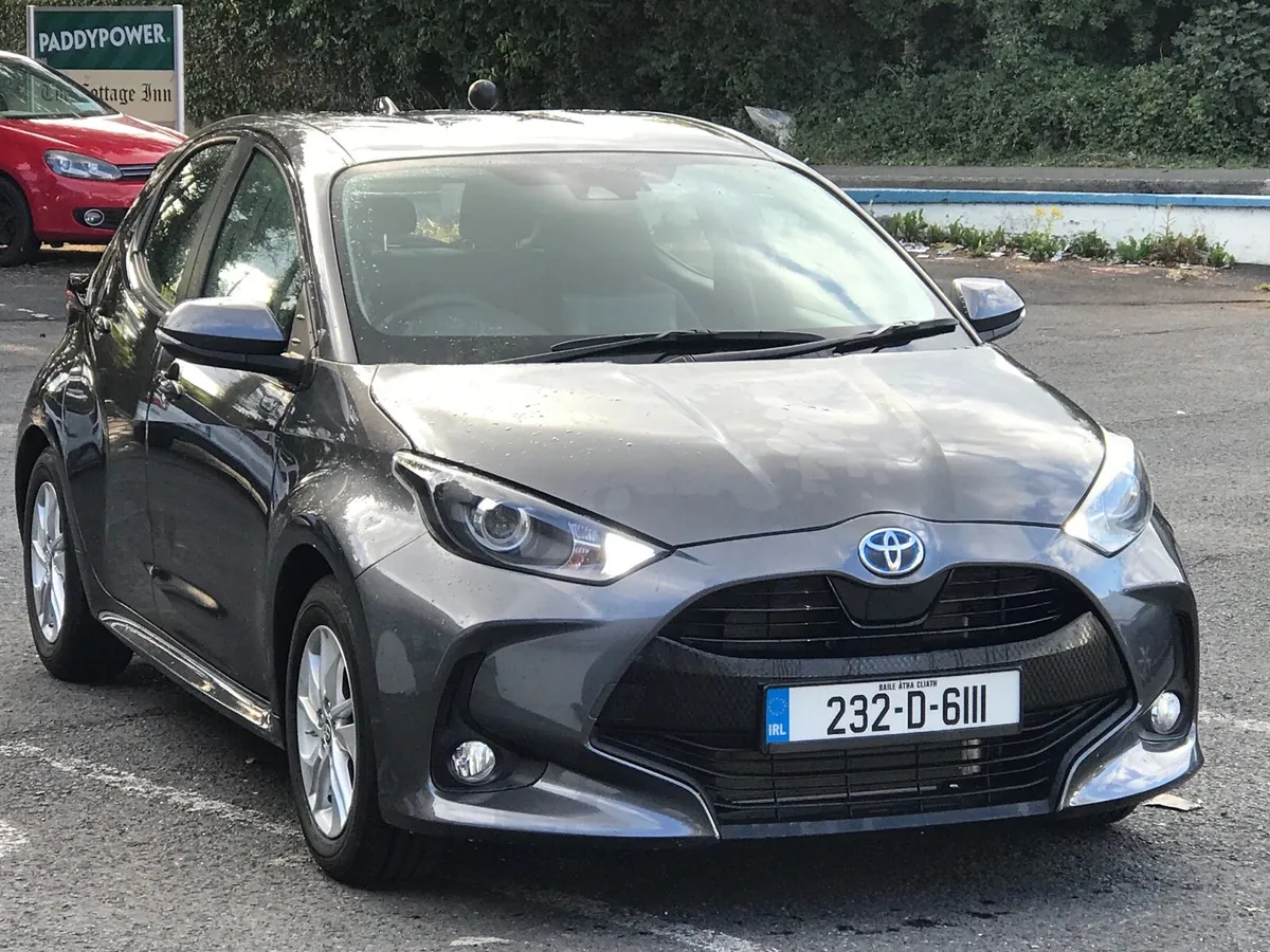 Toyota Yaris hybrid Automatic - Image 2