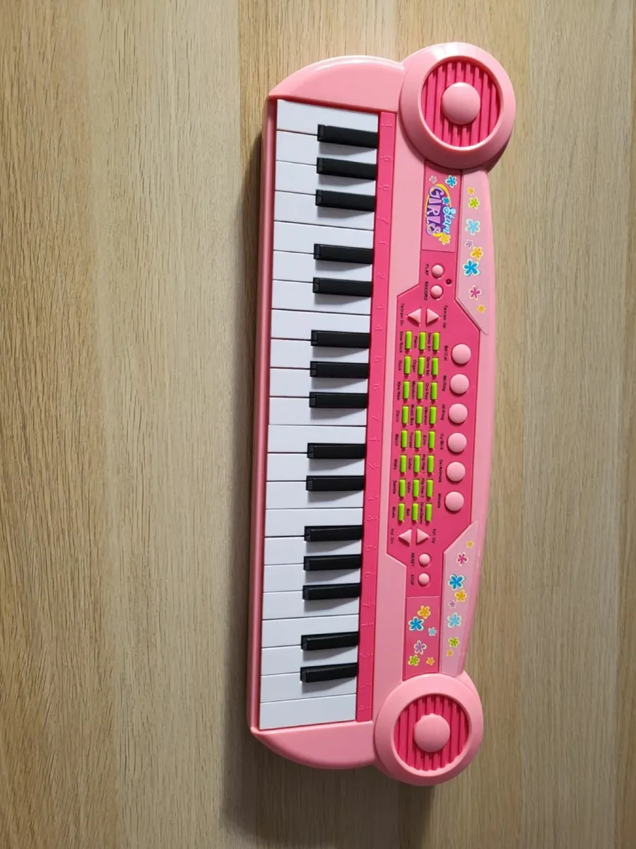 Toys - Image 2