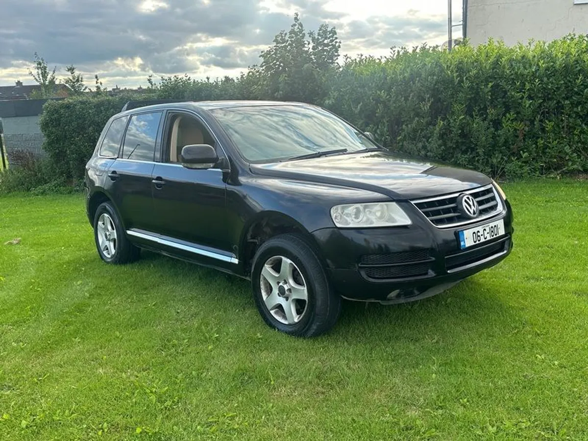 2006 Volkswagen Touareg - Image 3