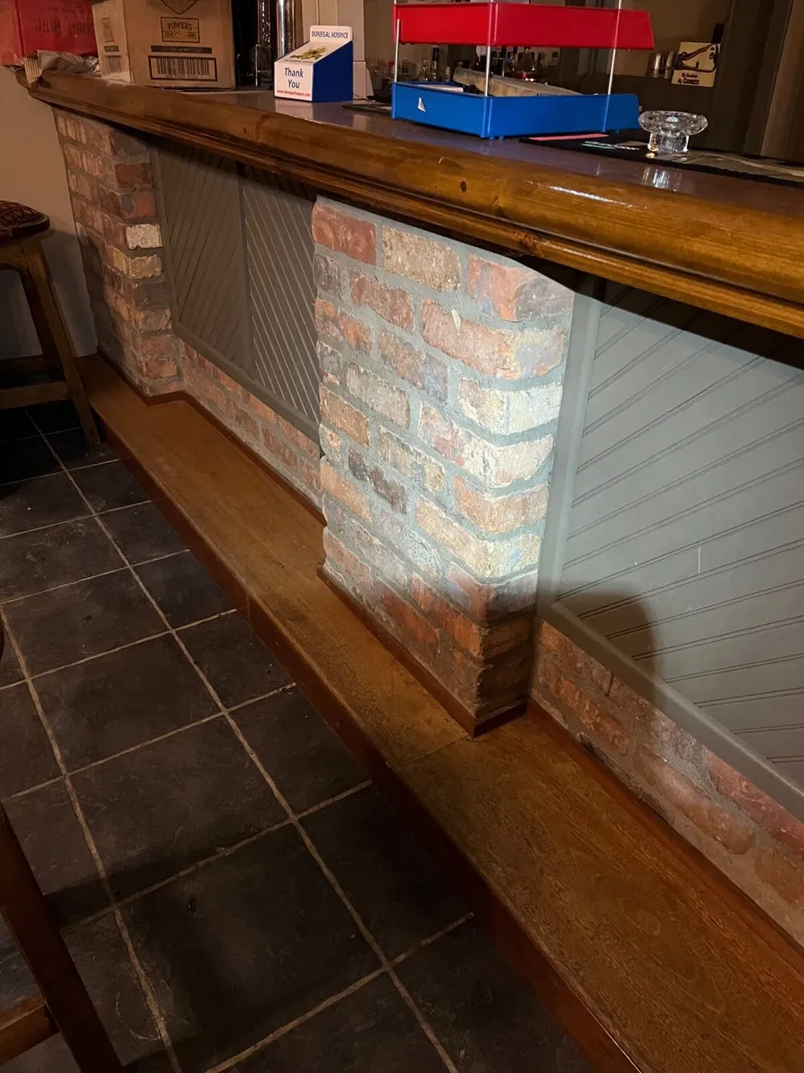 Bar furniture - Image 1