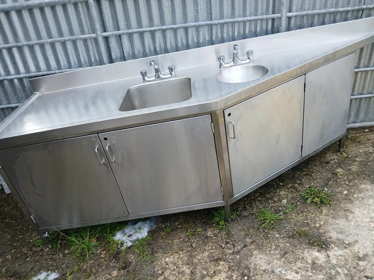 Stainlesd steel cabbinet double sink complete - Image 3