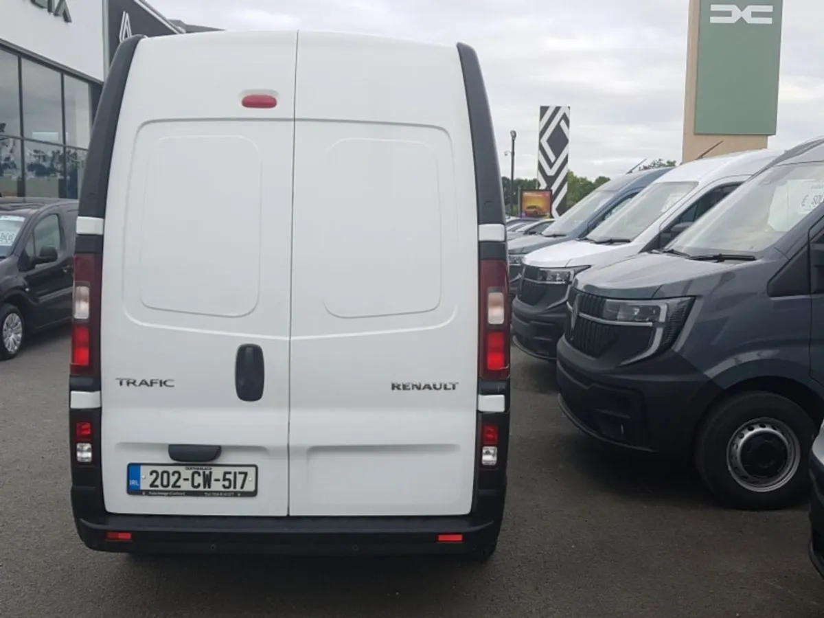 Renault Trafic High Roof - Image 3