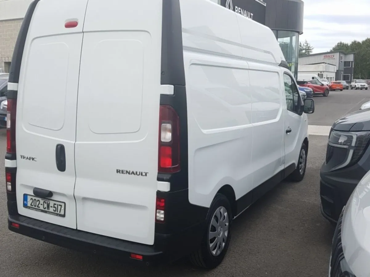 Renault Trafic High Roof - Image 4