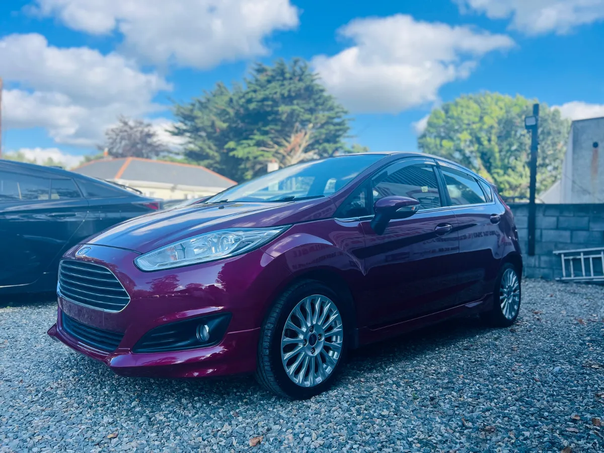 Ford Fiesta 2014 - Image 2