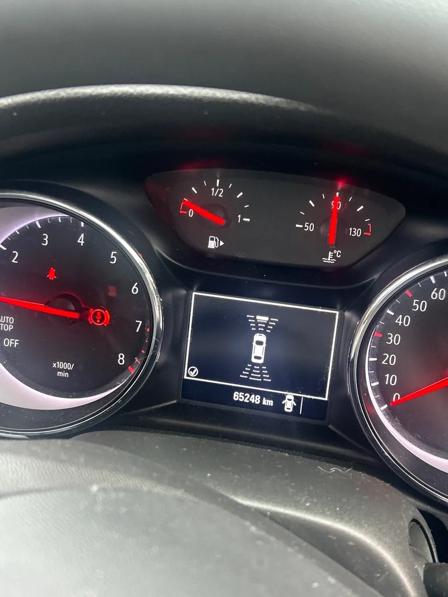 Opel Astra 2020 Black SC 1.2 Turbo - Image 4