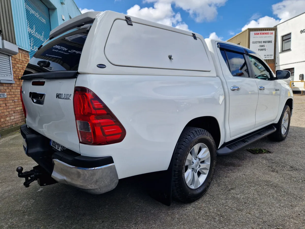 Toyota Hilux SR5 2020 - Image 3